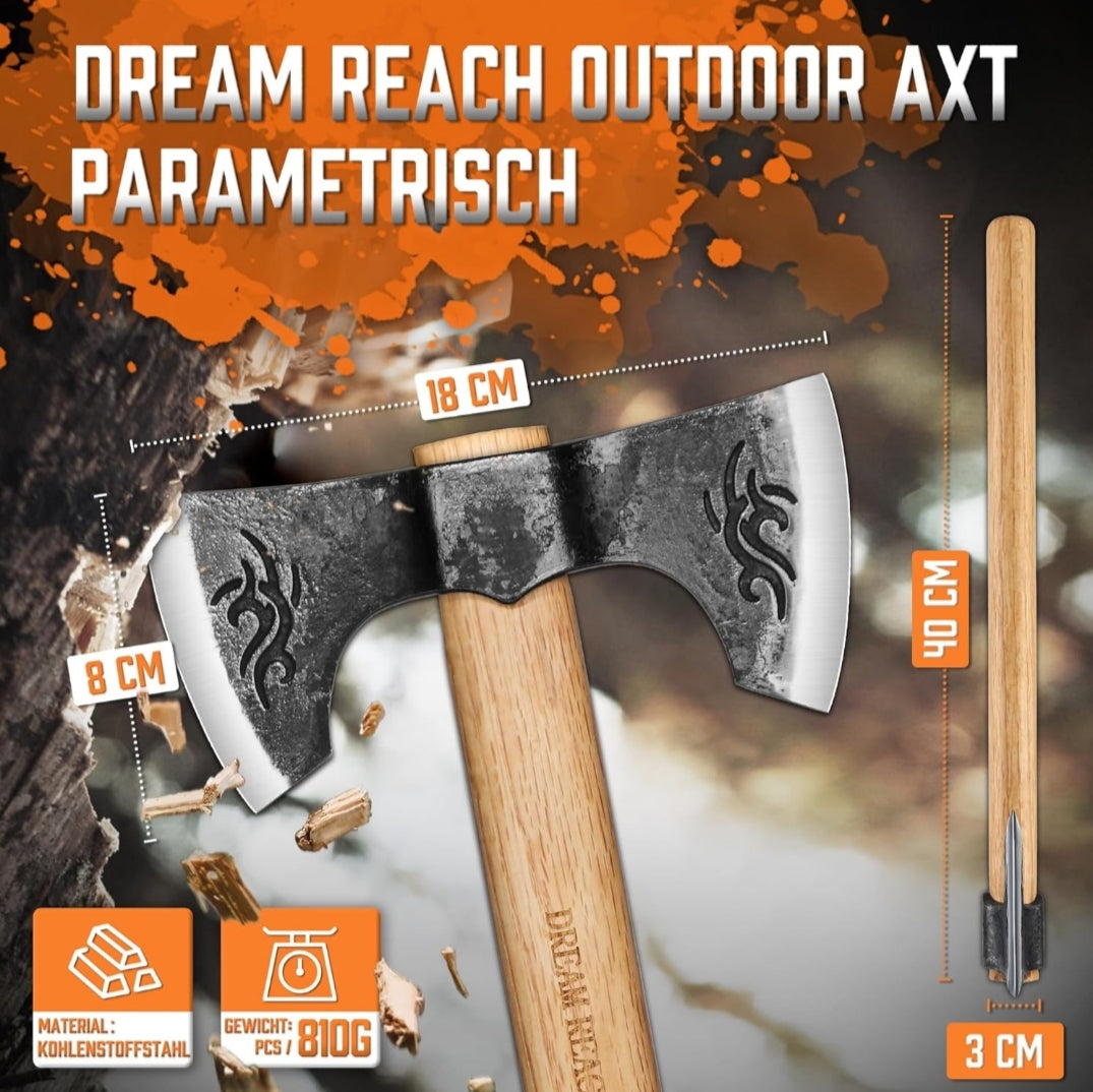 Na promocijski sliki sta prikazana dva Dvostranska sekira Dream Reach 2 kom - parametrično oblikovana podjetja Naklikaj.si z lesenimi ročaji in graviranimi rezili. Spodaj ju pari podarjajo v zaprtih prostorih. Nemško besedilo ju promovira kot simbolično darilo za kampiranje ali dekor.