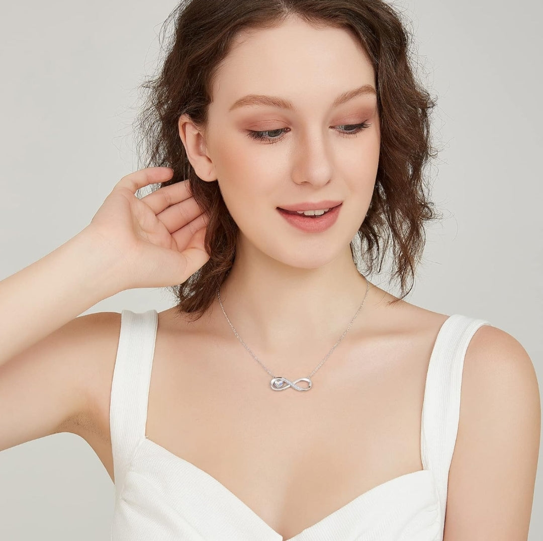 💎 LOUISA SECRET – Ogrlica neskončne ljubezni iz srebra 925 s kristalom srca