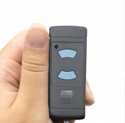 2x daljinec za garažna vrata Hormann 868 MHz (modri gumbi)