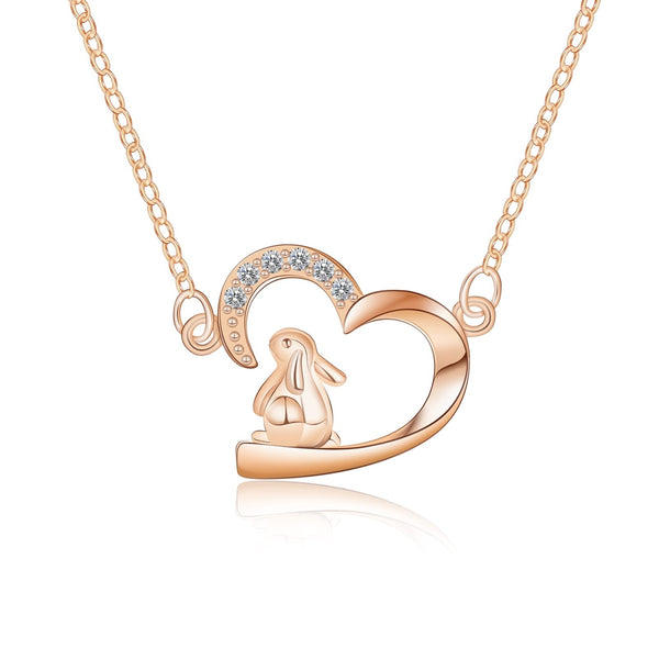 🐇 Ogrlica YELUWA iz srebra 925 – zajček v srcu in luni (rose gold) - naklikaj.si