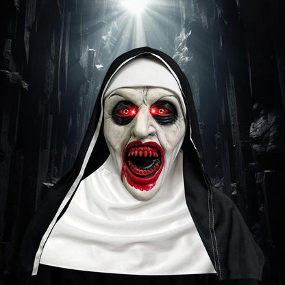 Strašljiva maska nune z osvetljenimi očmi ter zvokom